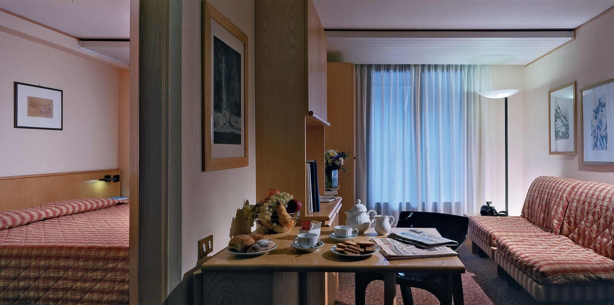 Hotel Les Jumeaux Courmayeur Bilik gambar